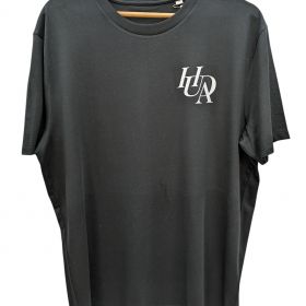 Huda Beauty black t-shirt