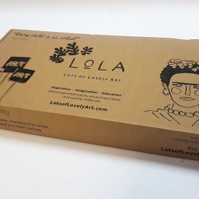 Lola e-commerce box