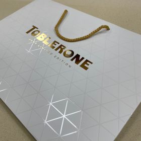 Tablerone rope handle bag