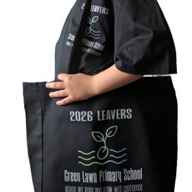 Transfer printed T-shirt and bag Leavers 2026